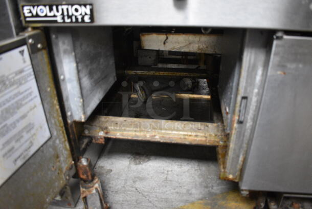 2016 Henny Penny EEG-243 FFFX ST Evolution Elite ENERGY STAR Stainless Steel Commercial Natural Gas Powered 3 Bay Deep Fat Fryer w/ 3 Lids on Commercial Casters. 225,000 BTU. 47x32x46.5 - Image 10 of 11