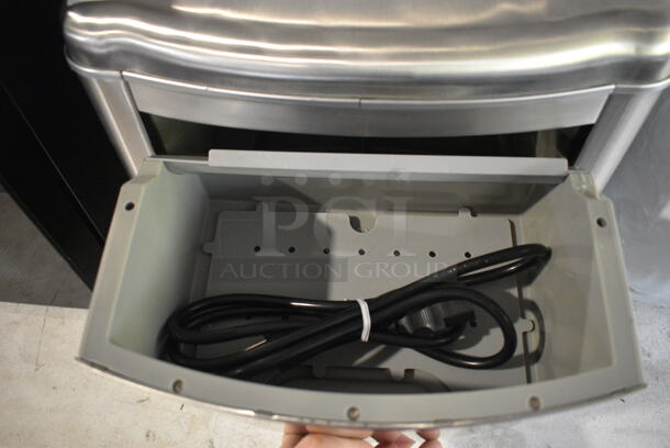 BRAND NEW SCRATCH AND DENT! Whynter T-2M Stainless Steel Commercial Countertop Ice Cube Maker. 110/115 Volts, 1 Phase. 14x17x15. Tested and Working! - Image 5 of 9