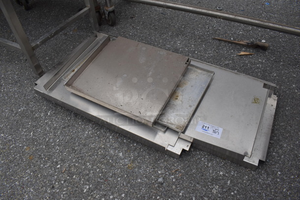 ALL ONE MONEY! Lot of Various Metal Panels. Includes 18x16.5x3 - Image 2 of 4