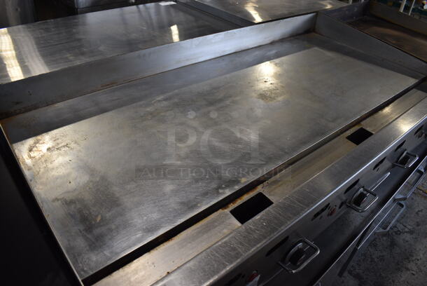 LATE MODEL! Vulcan MSA60 Stainless Steel Commercial Countertop Natural Gas Powered Flat Top Griddle w/ Thermostatic Controls. 135,000 BTU. 60x33x14 - Image 3 of 7