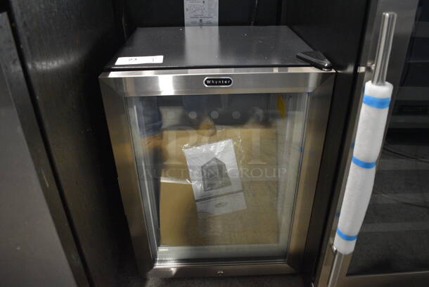 BRAND NEW SCRATCH AND DENT! Whynter CDF-177SB Stainless Steel Single Door Mini Cooler Merchandiser. 110-120 Volts, 1 Phase. 19x19x26. Tested and Working! - Image 2 of 6