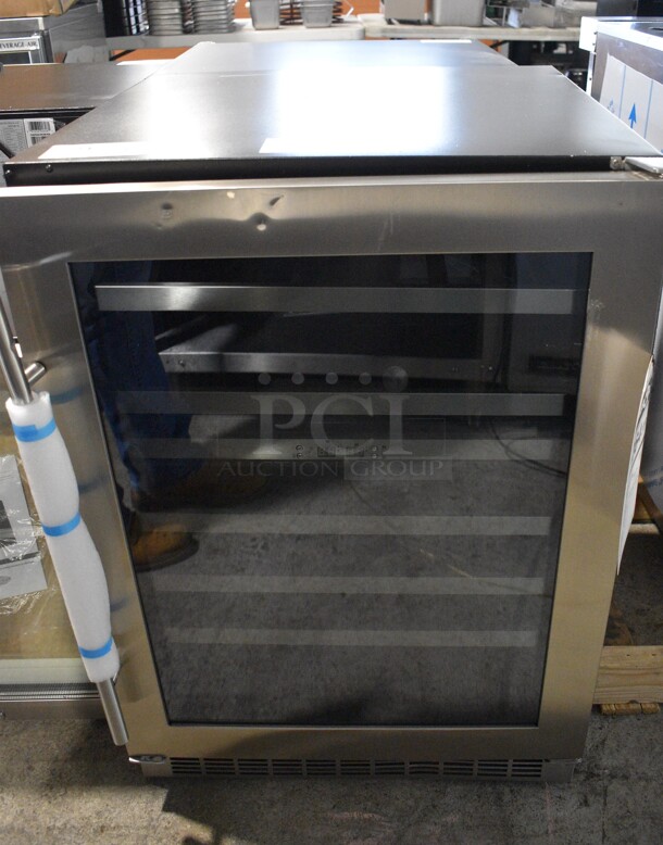 BRAND NEW SCRATCH AND DENT! Danby DWC053D1BSSPR Stainless Steel Mini Wine Chiller Cooler Merchandiser. 115 Volts, 1 Phase. 24x25.5x34.5. Tested and Working!