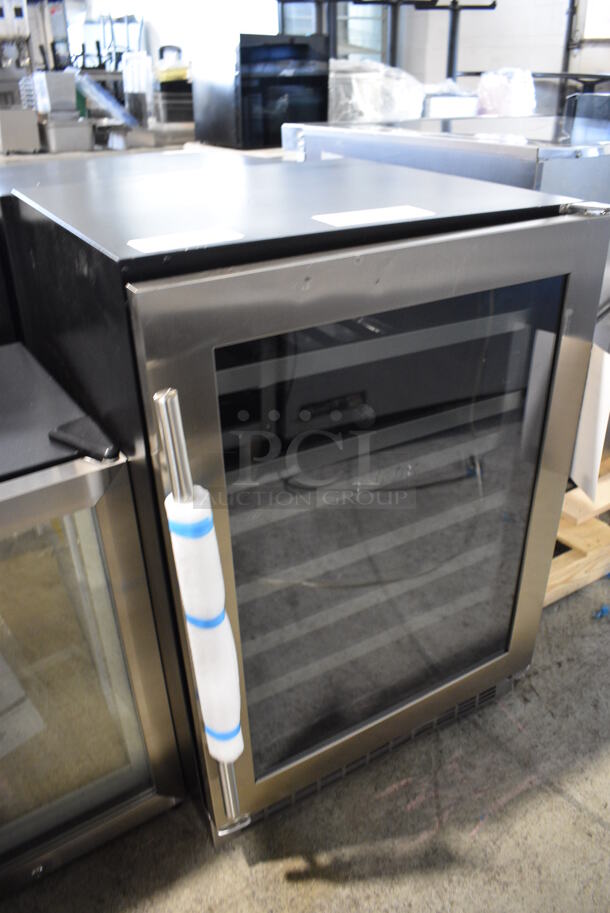 BRAND NEW SCRATCH AND DENT! Danby DWC053D1BSSPR Stainless Steel Mini Wine Chiller Cooler Merchandiser. 115 Volts, 1 Phase. 24x25.5x34.5. Tested and Working! - Image 3 of 7