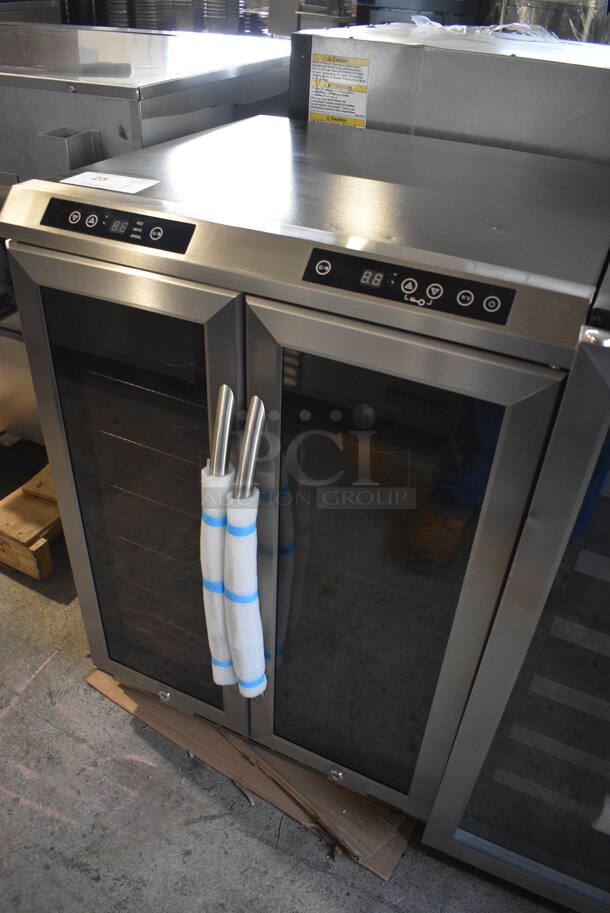 BRAND NEW SCRATCH AND DENT! Avanti WBV18DZ Stainless Steel Wine Chiller Cooler Merchandiser. 115 Volts, 1 Phase. 23.5x24x34. Tested and Working! - Image 3 of 5