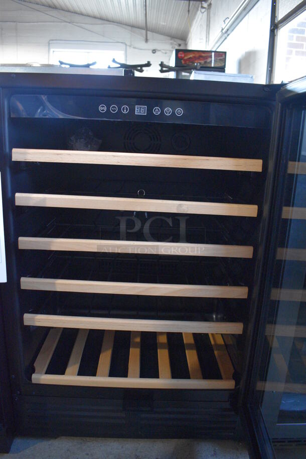BRAND NEW SCRATCH AND DENT! Avanti WCR506SS Metal Commercial Wine Chiller Merchandiser. 115 Volts, 1 Phase. 23.5x24x35. Tested and Working! - Image 5 of 7