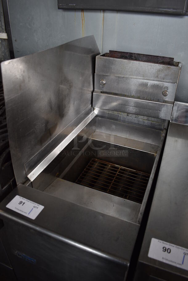2017 Pitco Frialator SG14 Stainless Steel Commercial Floor Style Natural Gas Powered Deep Fat Fryer w/ Left Side Splash Guard on Commercial Casters. 110,000 BTU. 15.5x34x49 - Image 4 of 6