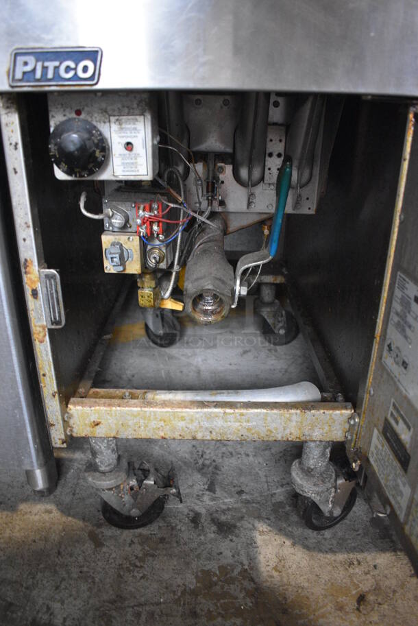 2017 Pitco Frialator SG14 Stainless Steel Commercial Floor Style Natural Gas Powered Deep Fat Fryer w/ Left Side Splash Guard on Commercial Casters. 110,000 BTU. 15.5x34x49 - Image 5 of 6