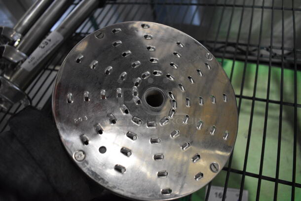 Robot Coupe RG3 Stainless Steel Grating Blade. 7.5x7.5x2 - Image 3 of 4