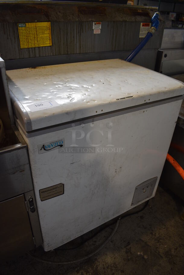 Avantco Metal Chest Freezer. 31.5x24x33. Tested and Powers On But Temps at 37 Degrees - Image 2 of 5