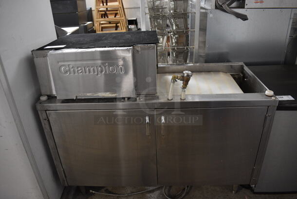 Champion CG4R Stainless Steel Commercial Glass Washer. 230 Volts. 48x23x33