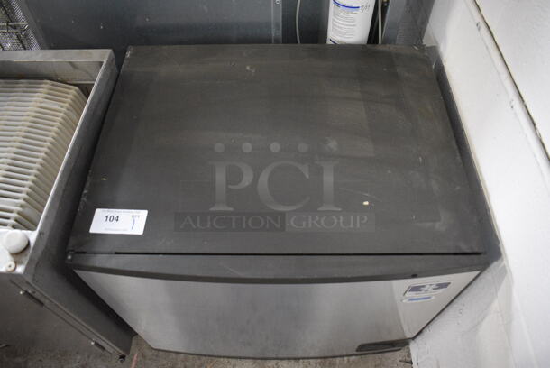 2016 Manitowoc IY0906A-261 Stainless Steel Commercial Ice Head. 208-230 Volts, 1 Phase. 30x25.5x30 - Image 4 of 5