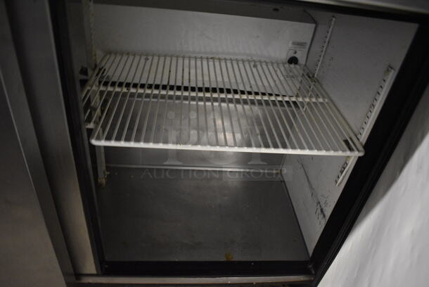 True TSSU-48-18M-B Stainless Steel Commercial Sandwich Salad Prep Table Bain Marie Mega Top on Commercial Casters. 115 Volts, 1 Phase. 48x34x47. Tested and Working! - Image 7 of 7