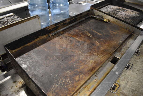 Vulcan Stainless Steel Commercial Countertop Natural Gas Powered Flat Top Griddle w/ Thermostatic Controls. 48x36x17 - Image 4 of 5