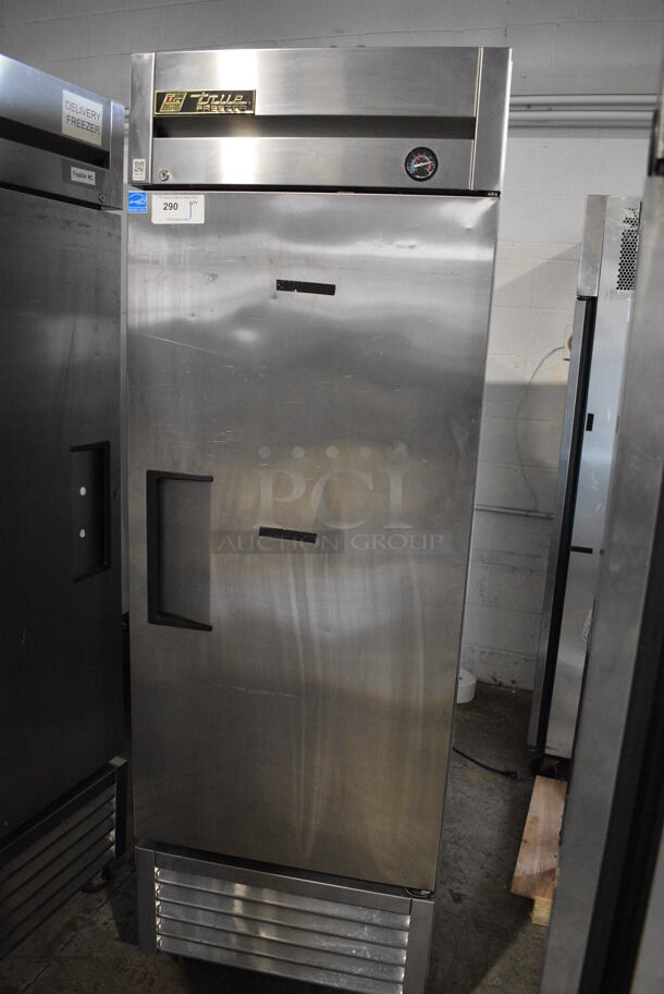 2013 True T-23F ENERGY STAR Stainless Steel Commercial Single Door Reach In Freezer w/ Poly Coated Racks on Commercial Casters. 115 Volts, 1 Phase. 27x30x83. Tested and Working! - Image 3 of 6