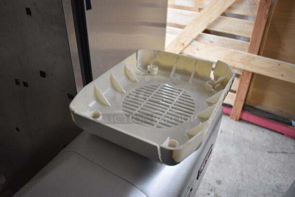 BRAND NEW SCRATCH AND DENT! Galaxy 177GMIX30 Metal Commercial Floor Style 30 Quart Planetary Dough Mixer w/ Stainless Steel Mixing Bowl, Bowl Guard, Dough Hook and Paddle Attachments. Unit Has Broken Backside Panel and Fan. 110 Volts, 1 Phase. 23x27x45. Tested and Working! - Image 2 of 8