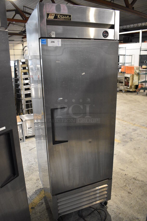 2013 True T-23F ENERGY STAR Stainless Steel Commercial Single Door Reach In Freezer w/ Poly Coated Racks on Commercial Casters. 115 Volts, 1 Phase. 27x30x83. Tested and Working! - Image 2 of 7