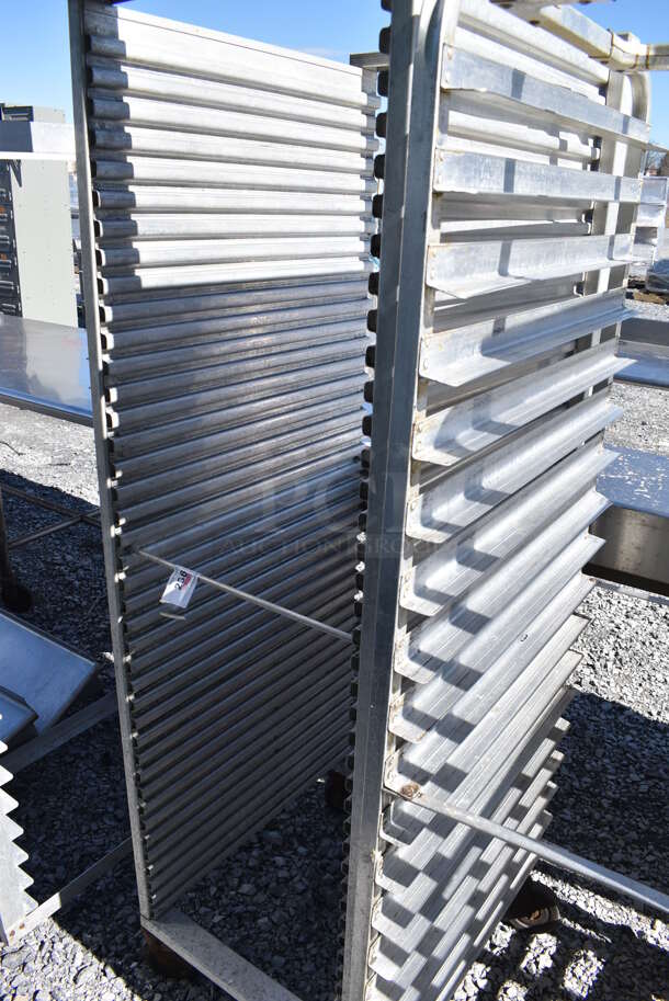Metal Commercial Pan Transport Rack on Commercial Casters. 20.5x26.5x70 - Image 3 of 4