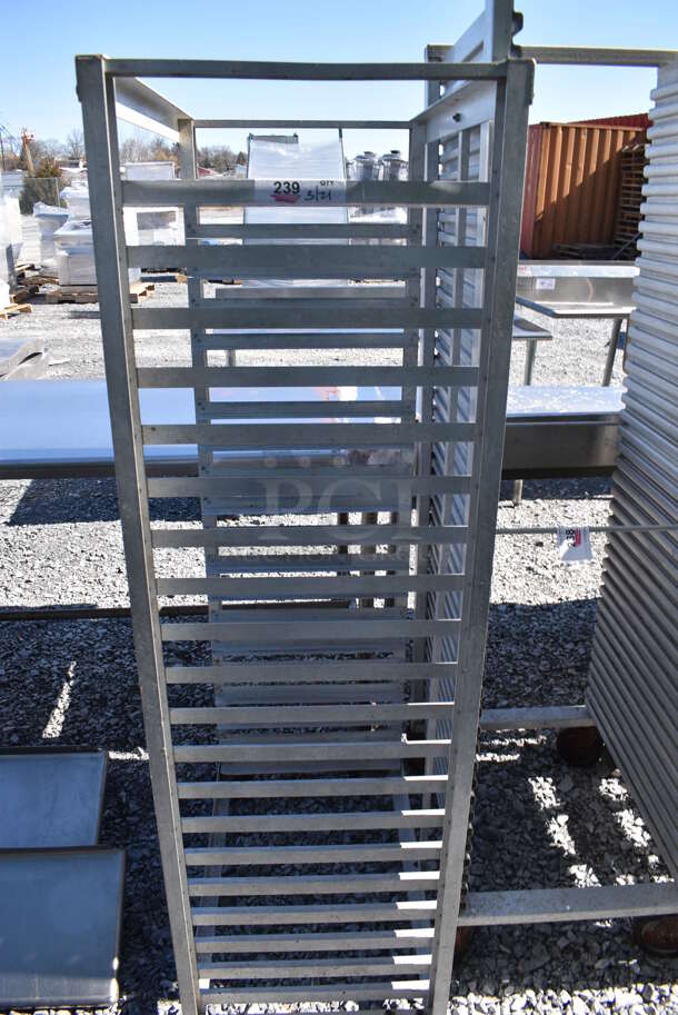 Metal Commercial Pan Transport Rack on Commercial Casters. 30.5x18.5x63.5 - Image 4 of 4