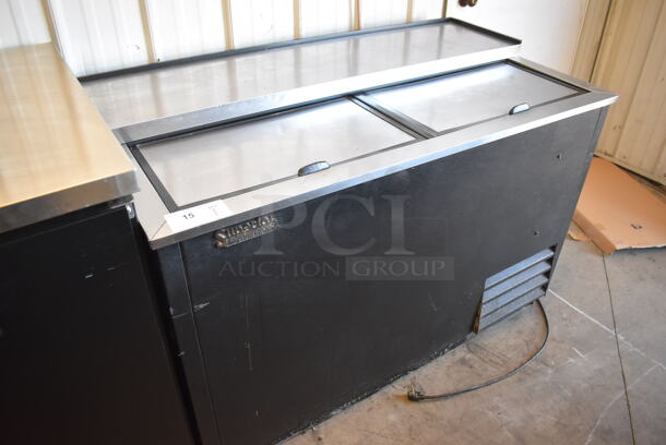True TD-50-18 Stainless Steel Commercial Bottled Back Bar Cooler w/ 2 Sliding Lids. 115 Volts, 1 Phase. 50x27x34. Tested and Working! - Image 8 of 8