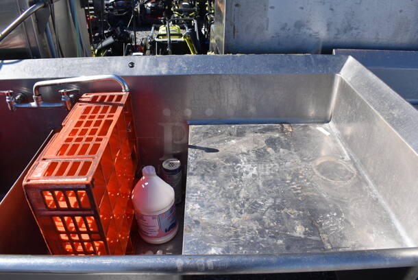 Stainless Steel Commercial 3 Bay Sink w/ Dual Drain Boards, 2 Faucets and 2 Handle Sets. 111x31x46. Bays 21x27x13. Drain Boards 22x26x1 - Image 2 of 8
