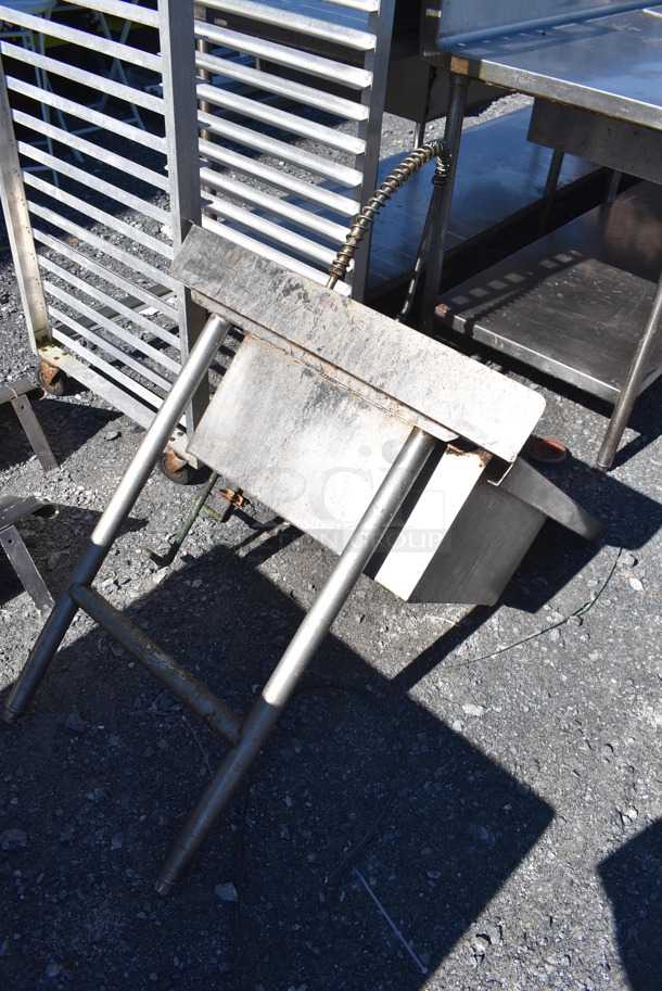 Stainless Steel Commercial Left Side Dirty Side Dishwasher Table w/ Spray Nozzle Attachment and Handles. 36x30x38. Bay 20x20x10 - Image 4 of 4