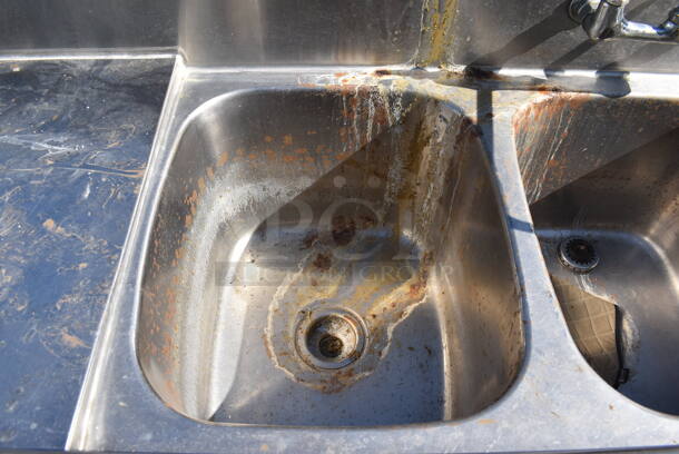 Eagle Stainless Steel Commercial 3 Bay Sink w/ Dual Drain Boards, Faucet and Handles. 102x26x44. Bays 16x19x12. Drain Boards 22x22 - Image 4 of 7