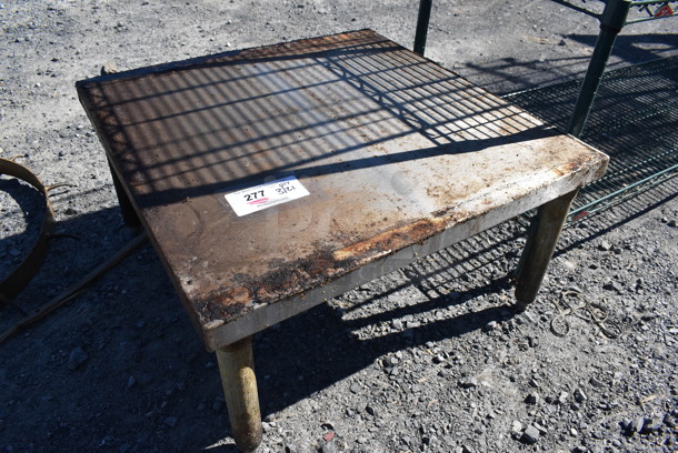 Metal Stand. 26x26x14 - Image 2 of 3