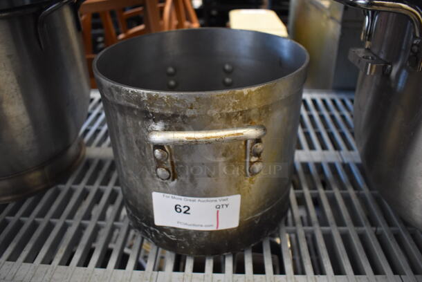 Metal Stock Pot. 14x10.5x9 - Image 3 of 3