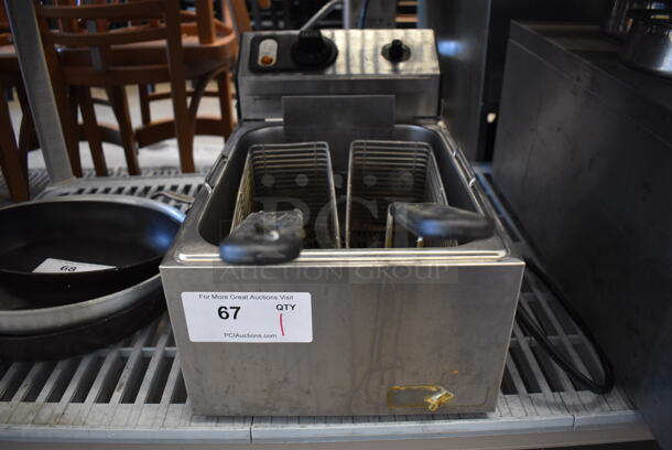 Stainless Steel Countertop Electric Powered Deep Fat Fryer w/ 2 Metal Fry Baskets. 115 Volts, 1 Phase. 11x18x14