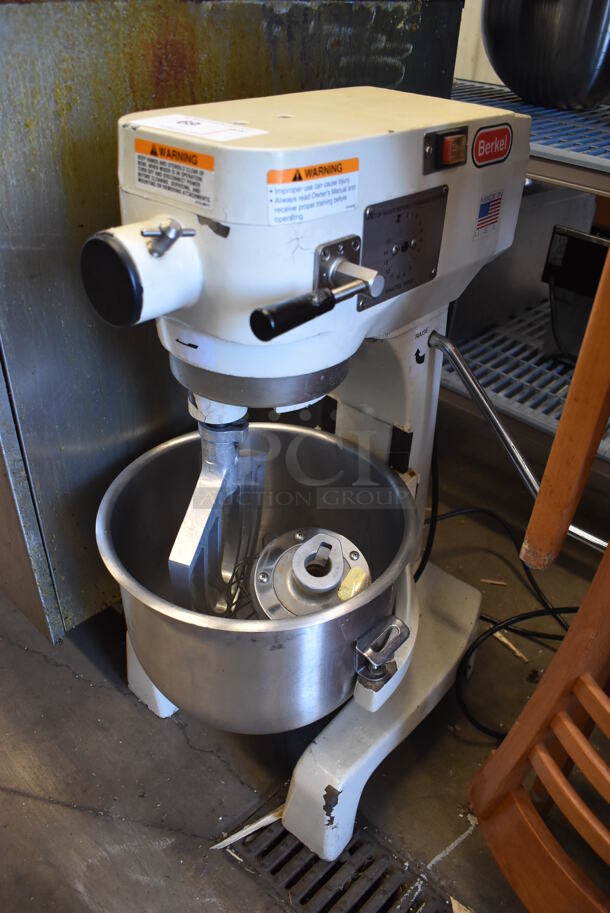 Berkel BX20 Metal Commercial 20 Quart Planetary Dough Mixer w/ Stainless Steel Mixing Bowl, Whisk and Paddle Attachments. 115 Volts, 1 Phase. 16x21x33. Tested and Working!