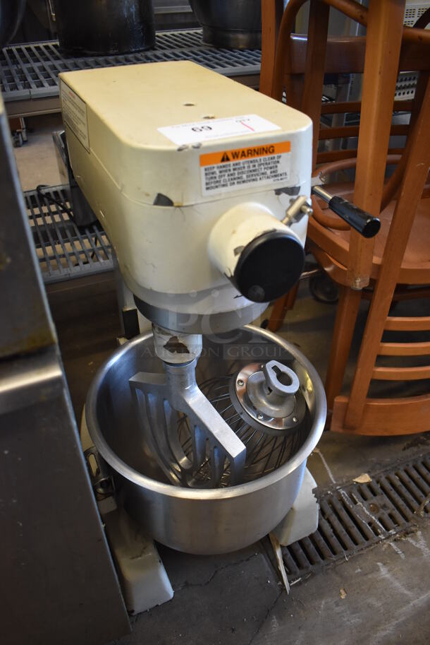 Berkel BX20 Metal Commercial 20 Quart Planetary Dough Mixer w/ Stainless Steel Mixing Bowl, Whisk and Paddle Attachments. 115 Volts, 1 Phase. 16x21x33. Tested and Working! - Image 5 of 6