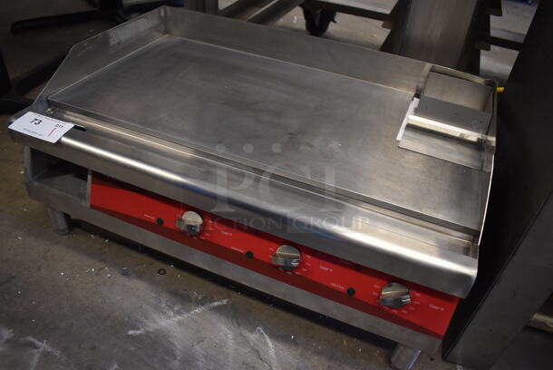 LIKE NEW! Avantco EG30N Stainless Steel Commercial Countertop 30" Electric Powered Flat Top Griddle. 208/240 Volts. 30x20x14. Tested and Working! - Image 3 of 9