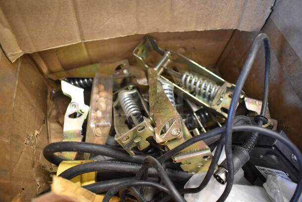 ALL ONE MONEY! Lot of Various Items Including Metal Pieces - Image 4 of 5