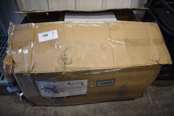 BRAND NEW IN BOX! Avantco 177CNVYOV10A Stainless Steel Commercial Countertop Conveyor Oven with 10 1/2" Belt. 120 Volts, 1 Phase. Tested and Working! - Image 10 of 11