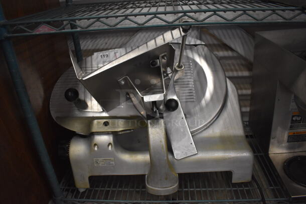 Berkel Stainless Steel Commercial Countertop Meat Slicer w/ Blade Sharpener. 115 Volts, 1 Phase. 26x20x21. Tested and Working!