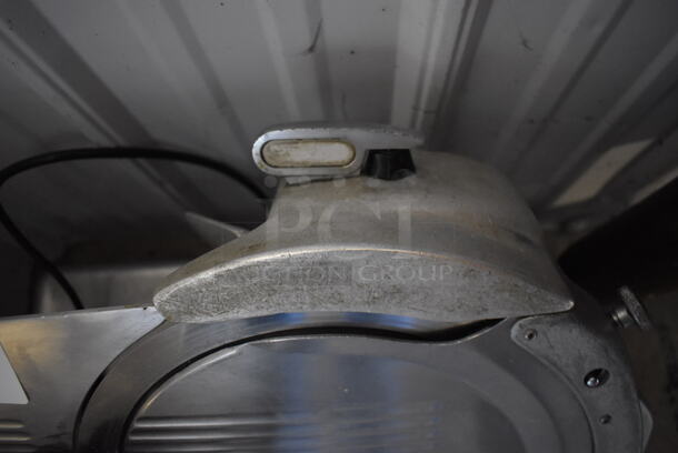 Berkel Stainless Steel Commercial Countertop Meat Slicer w/ Blade Sharpener. 115 Volts, 1 Phase. 25x21x21. Tested and Working! - Image 4 of 5