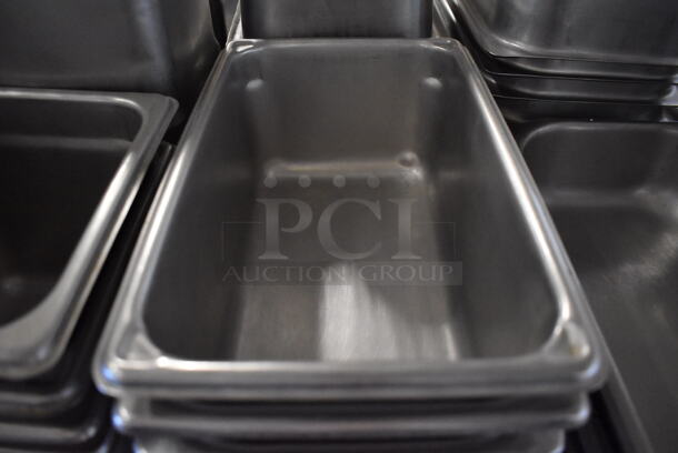 17 Stainless Steel 1/4 Size Drop In Bins. 1/4x4. 17 Times Your Bid! - Image 3 of 3