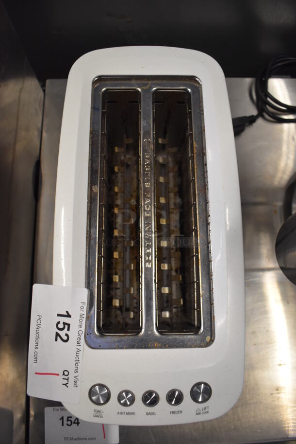 Breville BTA630XL/A Metal Countertop 2 Slot Toaster. 120 Volts, 1 Phase. 7x15x8 - Image 3 of 4