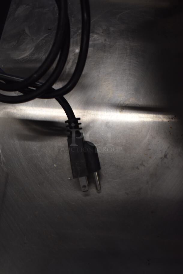 Stainless Steel Commercial Countertop Juicer. 115 Volts, 1 Phase. 14x10x17. Tested and Working! - Image 6 of 6