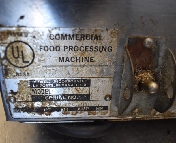 Berkel Stainless Steel Commercial Countertop Electric Powered Bread Loaf Slicer. 115 Volts, 1 Phase. 22x25x19. Cannot Test Due To Missing Plug Head - Image 5 of 6