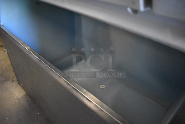 Manitowoc SY0604A Stainless Steel Commercial Ice Machine Head on Commercial Bin. 208-230 Volts, 1 Phase. 52x32x68 - Image 5 of 5