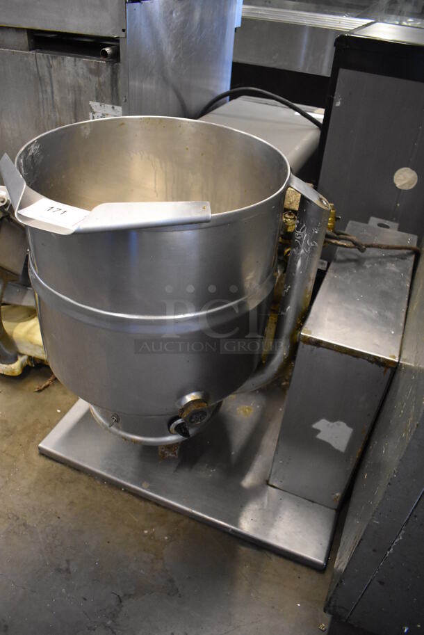 Groen TDH/40 Stainless Steel Commercial Countertop Natural Gas Powered 40 Quart Steam Tilting Kettle. 26x34x29 - Image 3 of 8
