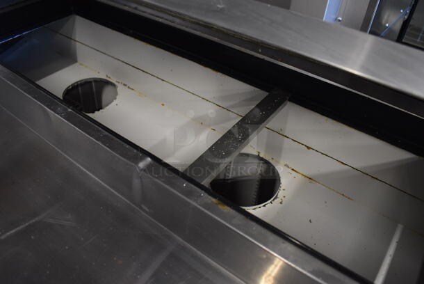 True TPP-93 Stainless Steel Commercial Pizza Prep Table on Commercial Casters. 115 Volts, 1 Phase. 93x32x42. Tested and Working! - Image 4 of 10