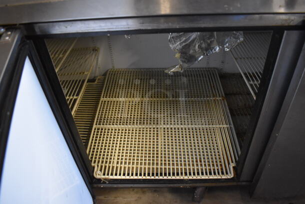True TPP-93 Stainless Steel Commercial Pizza Prep Table on Commercial Casters. 115 Volts, 1 Phase. 93x32x42. Tested and Working! - Image 8 of 10