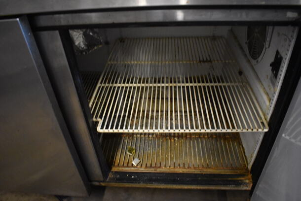 True TPP-93 Stainless Steel Commercial Pizza Prep Table on Commercial Casters. 115 Volts, 1 Phase. 93x32x42. Tested and Working! - Image 9 of 10