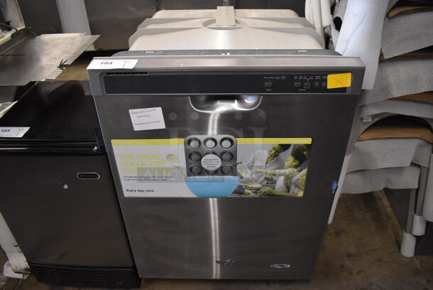 BRAND NEW SCRATCH AND DENT! Whirlpool WDF520PADM0 Stainless Steel Undercounter Dishwasher. 24x25x34. Tested and Working!