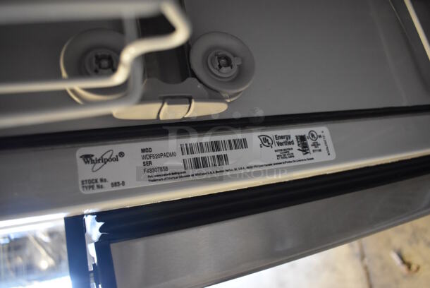 BRAND NEW SCRATCH AND DENT! Whirlpool WDF520PADM0 Stainless Steel Undercounter Dishwasher. 24x25x34. Tested and Working! - Image 7 of 7