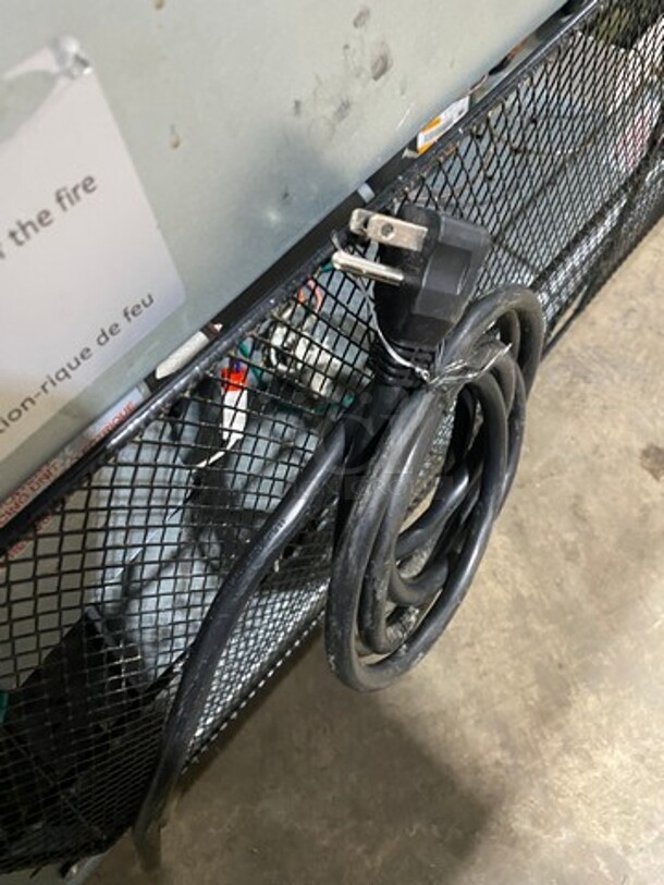 Entree Commercial 2 Door Lowboy/Worktop Cooler! All Stainless Steel! On Casters! Model: UR61 SN: 1904ENTB03720 115V 60HZ 1 Phase - Image 8 of 8