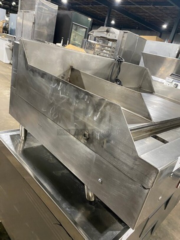 Woodstone Commercial Countertop Flat Griddle! With Split Top! With Back & Side Splashes! All Stainless Steel! On Legs! - Image 4 of 8