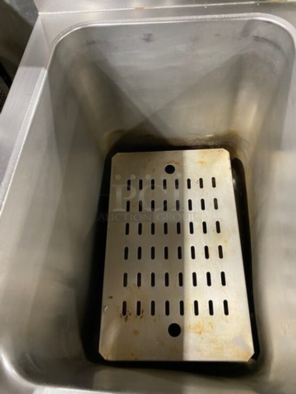 2012 Axis Commercial Natural Gas Powered 2 Bay Pasta Cooker! All Stainless Steel! On Casters! Model: AXDPG SN: GMF059 - Image 6 of 10